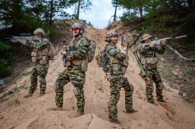 YumDZ3b3FVPJxz4A5BwvVQ9EZnmubgeqxiVFq8VEH3qTnFcVmL8ejF8ICqz7Fp-VCWGnSFrAUY-kpm5Q6_kFZ_uP (2) (1) (1).jpg